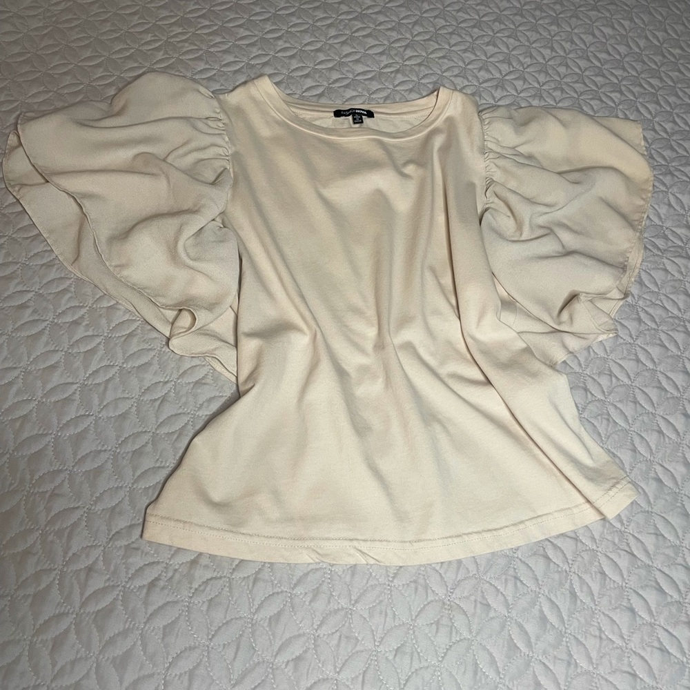 Nude loose sleeve top